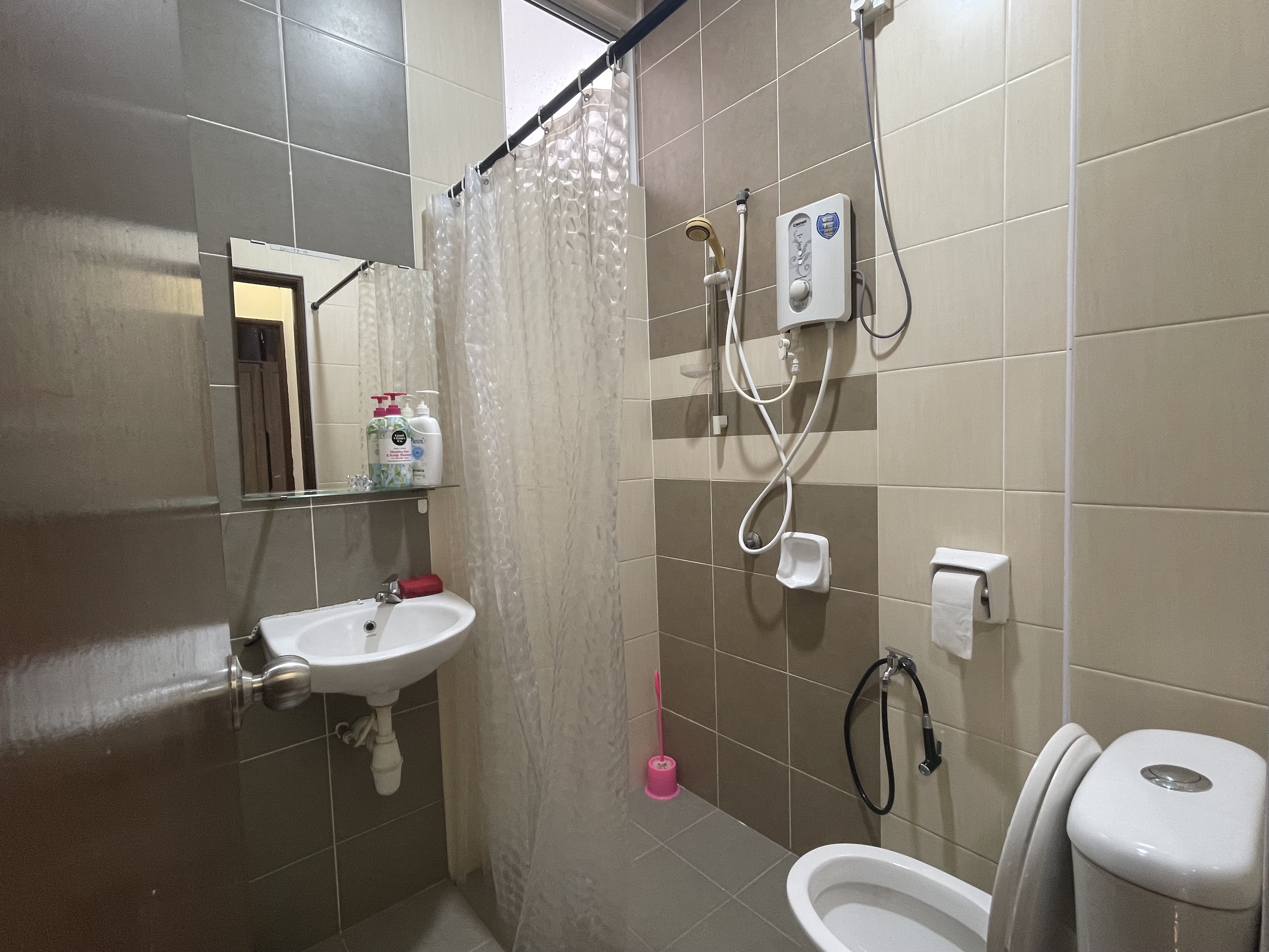 Desaru Homestay - Downstair Toilet